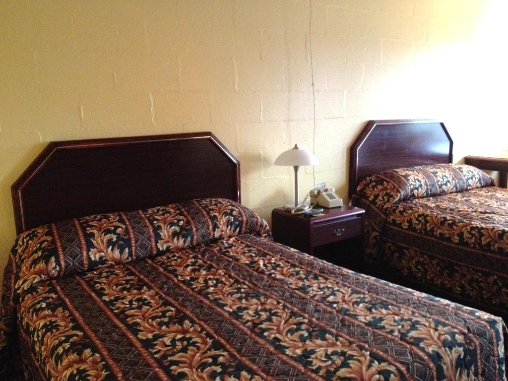 Holiday Motel Hugo ห้อง รูปภาพ