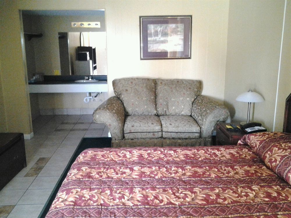 Holiday Motel Hugo ภายนอก รูปภาพ